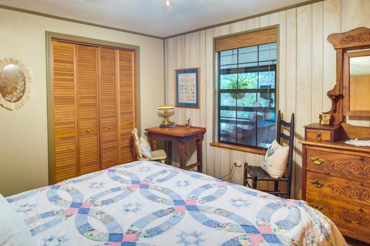 Pet-Friendly Elkins Vacation Rental With Decks! Exteriör bild